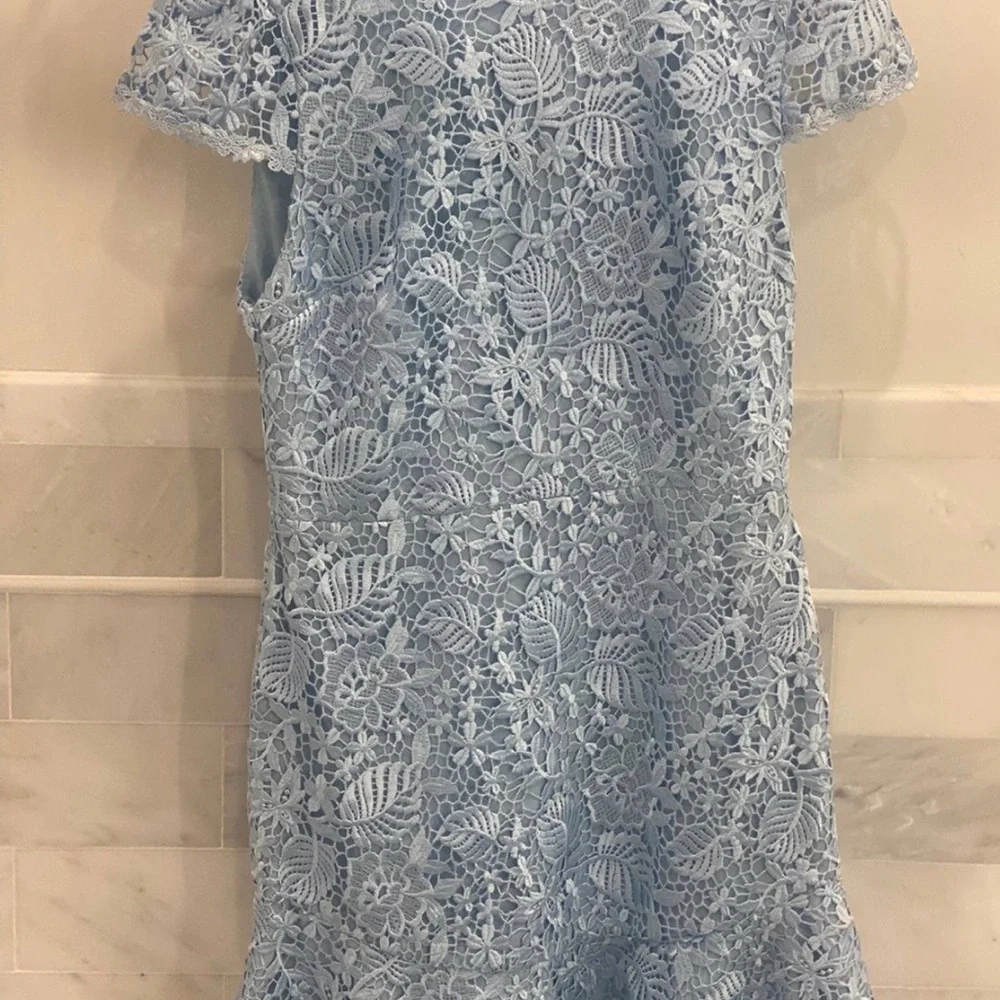 Alice + Olivia Rapunzel Lace Mini Dress Icy Blue (light blue) NWT Size 10 - Picture 7 of 17